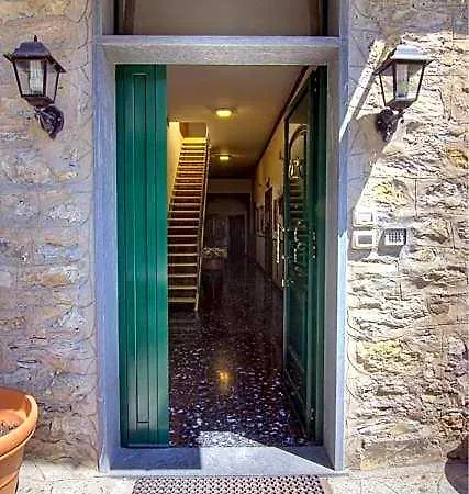 Primo Sole מלון